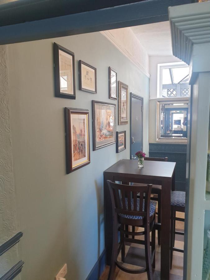 The Tavistock Inn Екстериор снимка
